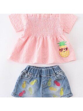 Girls Pink pineapple applique, smock top, denim shorts set, size 2